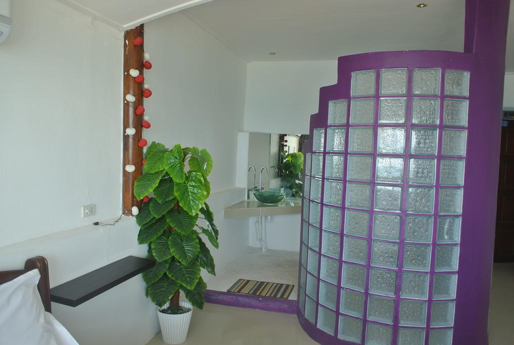 Trash And Glam Beach Lounge Lamai Beach  Room photo