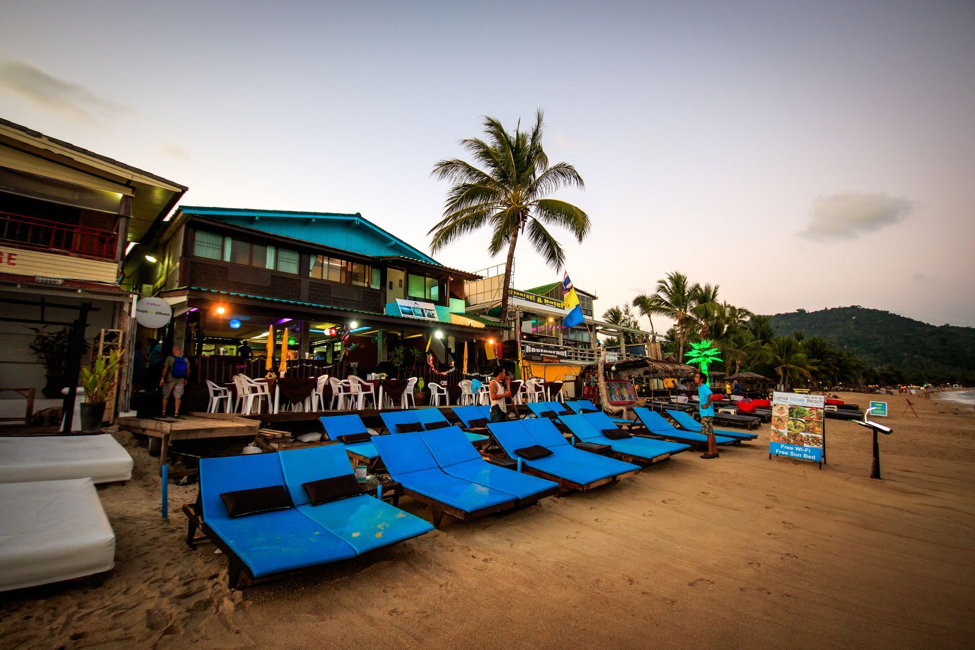 Trash And Glam Beach Lounge Lamai Beach  Exterior photo