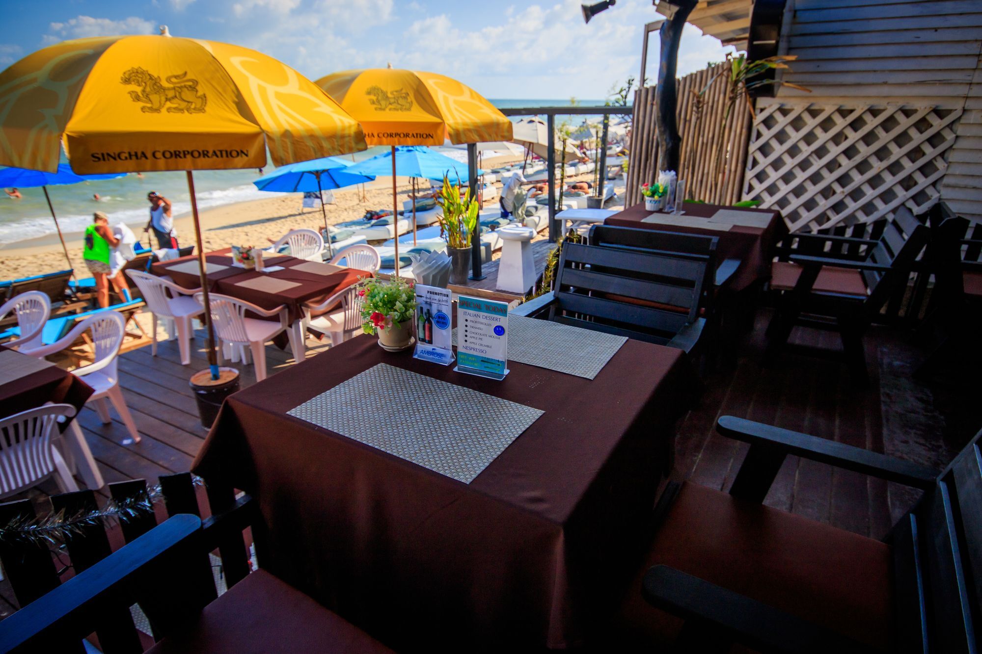 Trash And Glam Beach Lounge Lamai Beach  Exterior photo